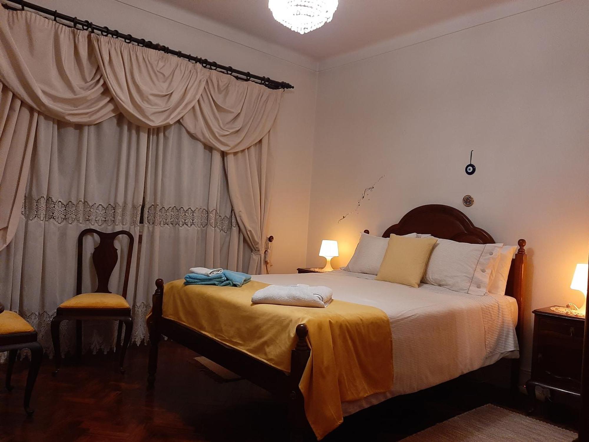 Mary Apartments Алмада Экстерьер фото